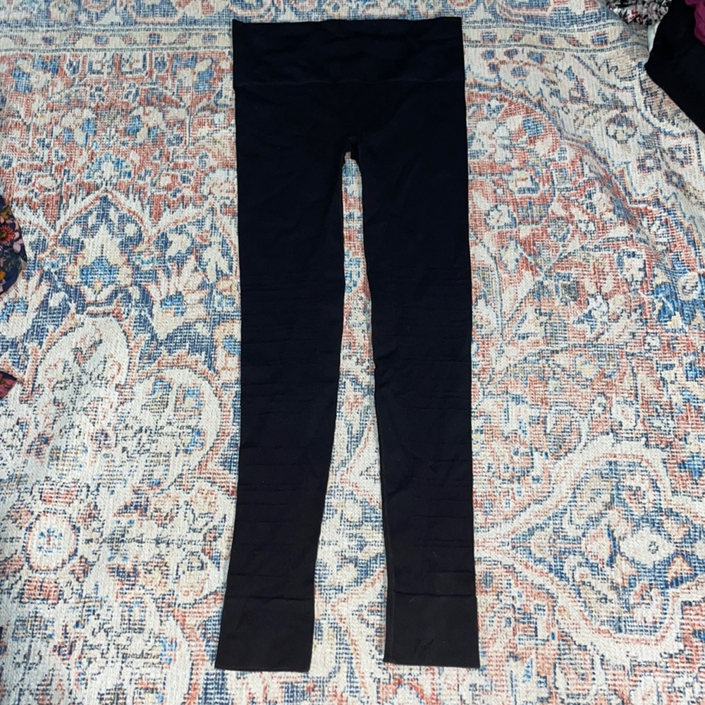 Blanqi Sport Support Hipster Cuffed Leggings in Black SZ M - Picture 3 of 7